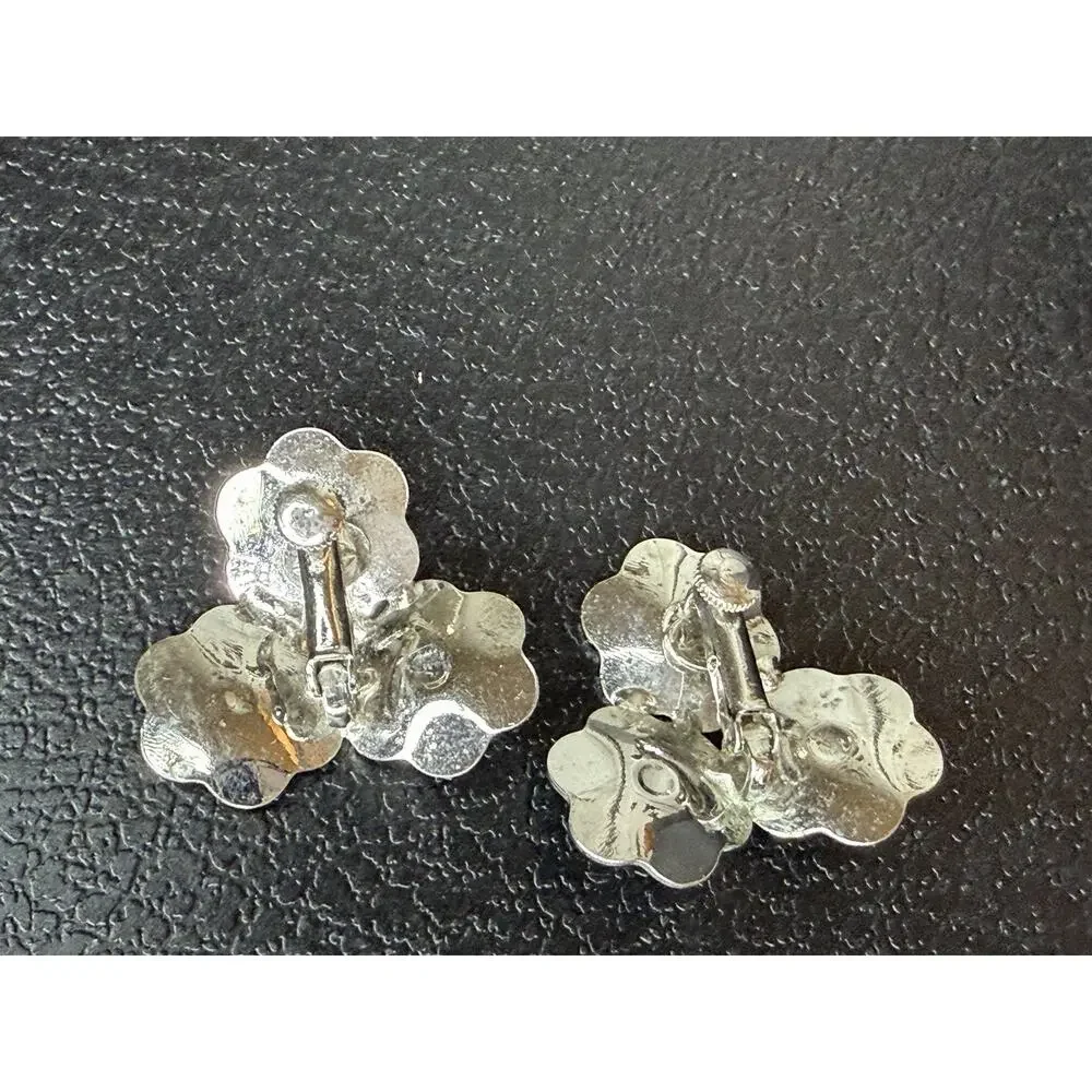 Vintage Silver Coro Trio Flower Clip Earrings Silver Floral Retro 60s 70s Signed